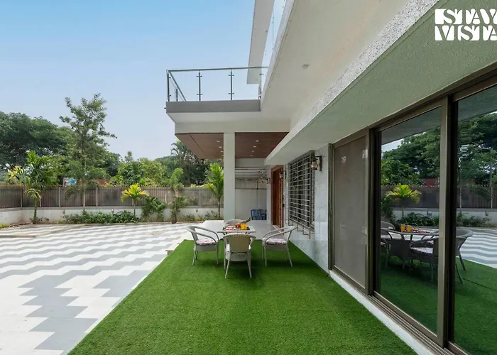 Stayvista At Nova Nest With Rooftop Pool Lonavala